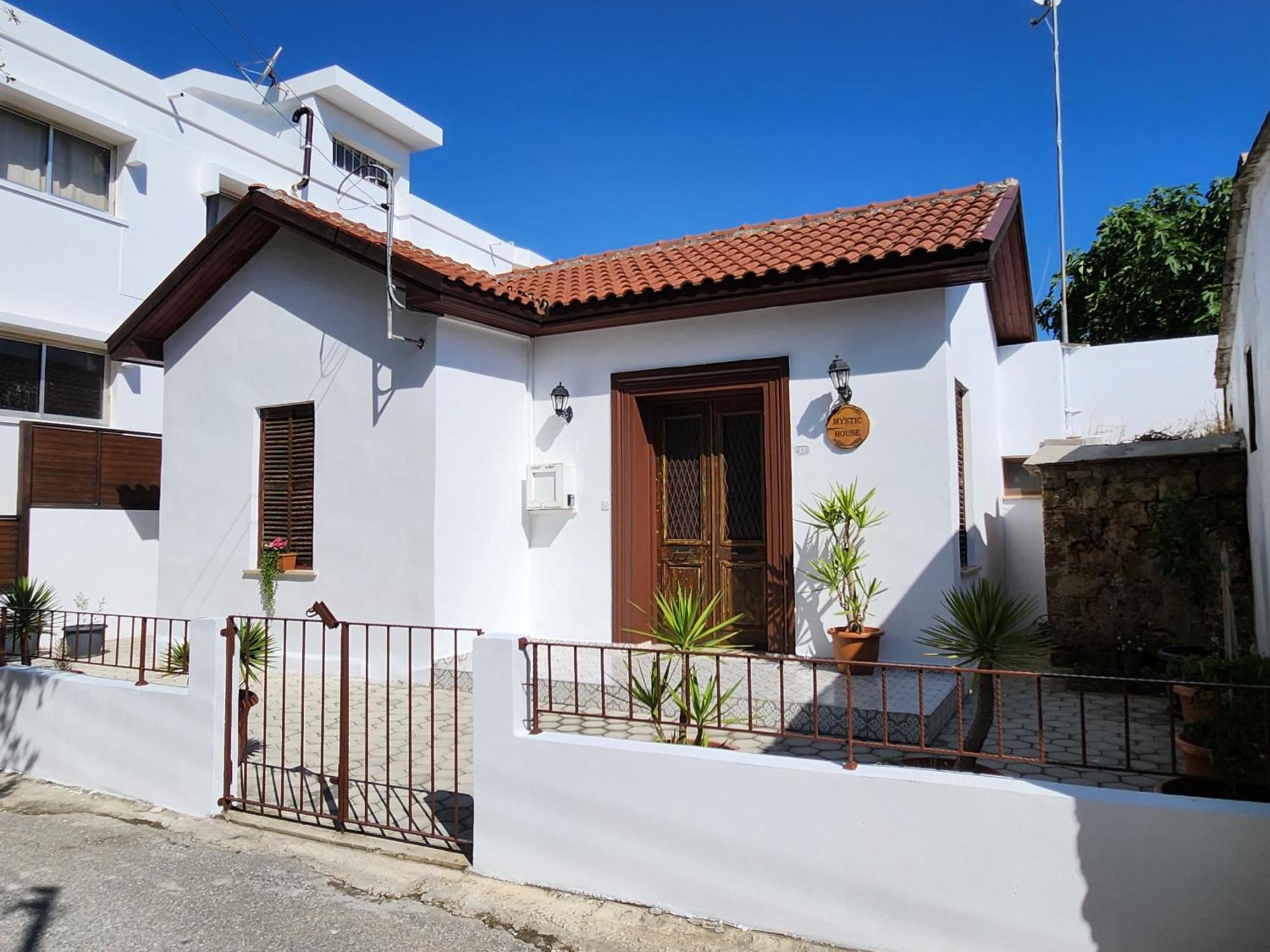Mystic Guest House Famagusta فاماغوستا المظهر الخارجي الصورة